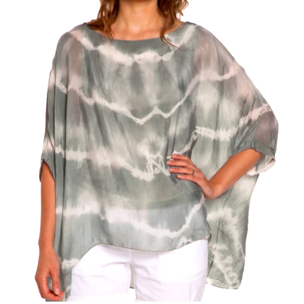 Tie-Dye Cape Sleeve by Baci Amici
